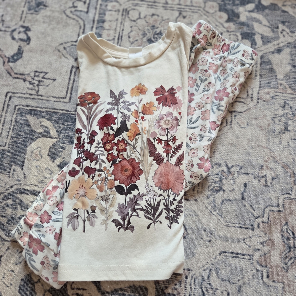 SHEIN Cream Floral Kids Tee